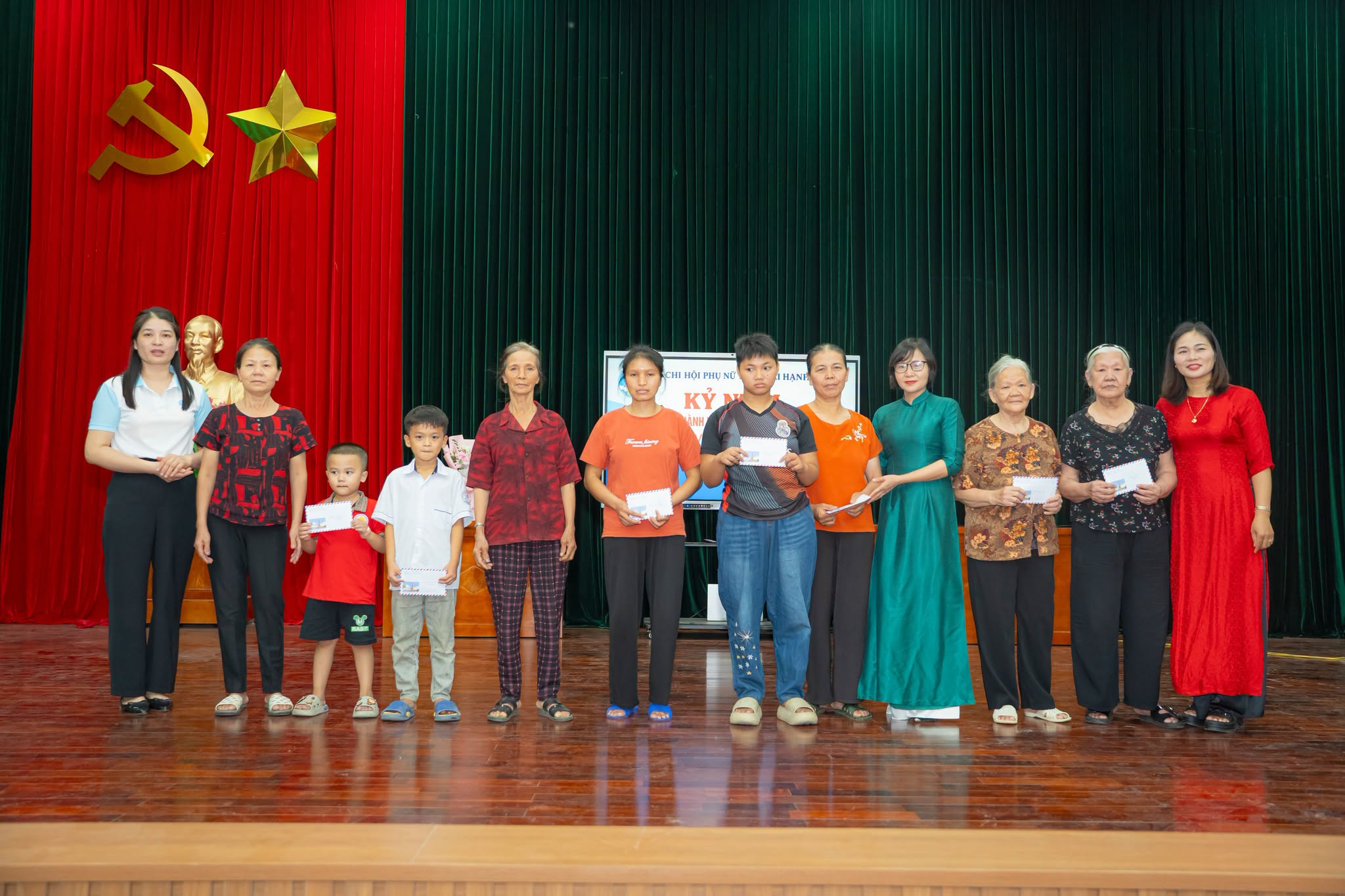 THÔN ĐẠI HẠNH GẶP MẶT KỶ NIỆM 96 NĂM NGÀY THÀNH LẬP HỘI LIÊN HIỆP PHỤ NỮ VIỆT NAM 20/10