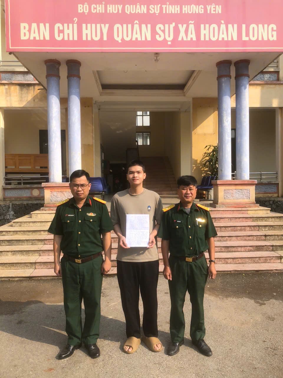 HOÀN LONG: 30 THANH NIÊN VIẾT ĐƠN TÌNH NGUYỆN NHẬP NGŨ NĂM 2027!